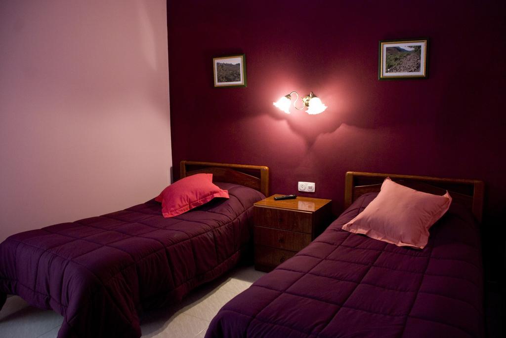 Hostal Elvira Gratallops Room photo